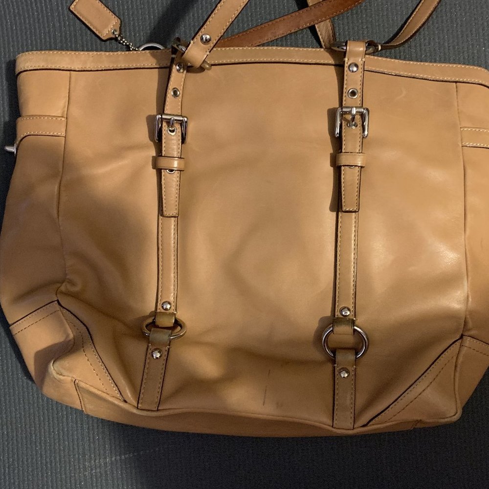 Coach Handbag - Picture 2 of 3